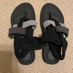 Sanuk sandals